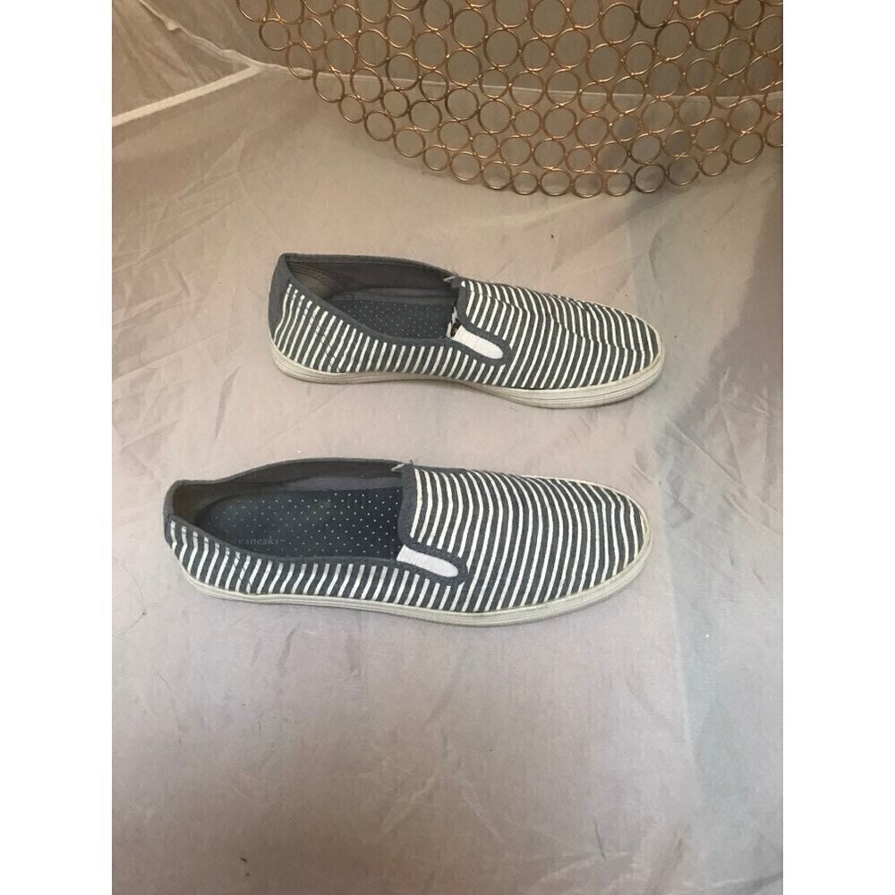 City Sneaks shoes size 8.5 - Picture 3 of 7